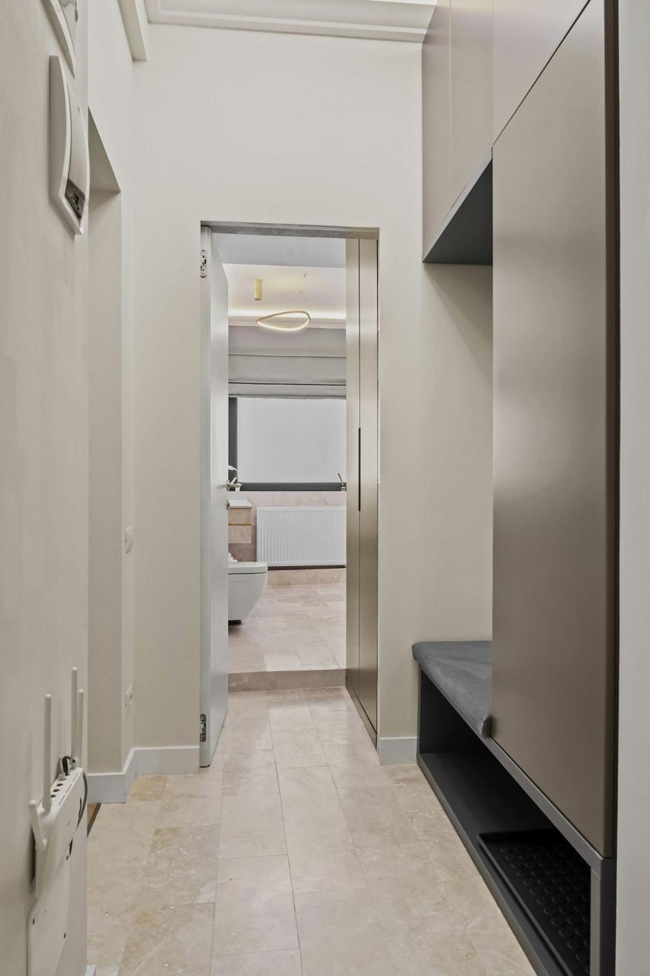 Central Two Rooms Apartment The Paradise Of Lights Bucharest Exterior photo